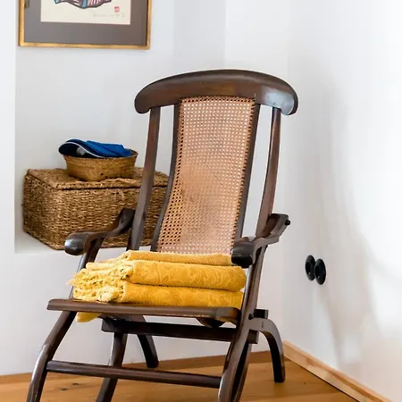 Charming & Luxurious Old Town Apartment