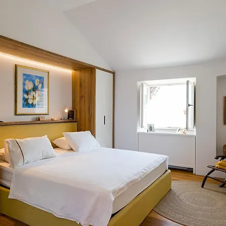 아파트 Charming & Luxurious Old Town 코츌라