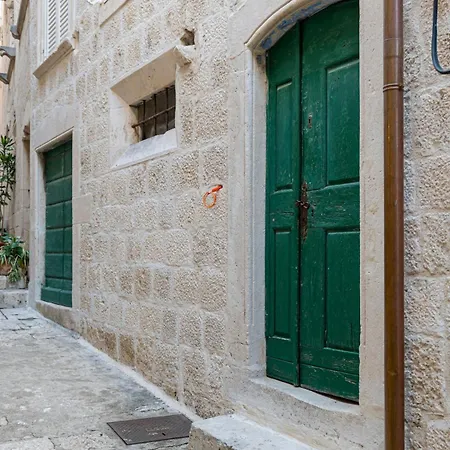 아파트 Charming & Luxurious Old Town *