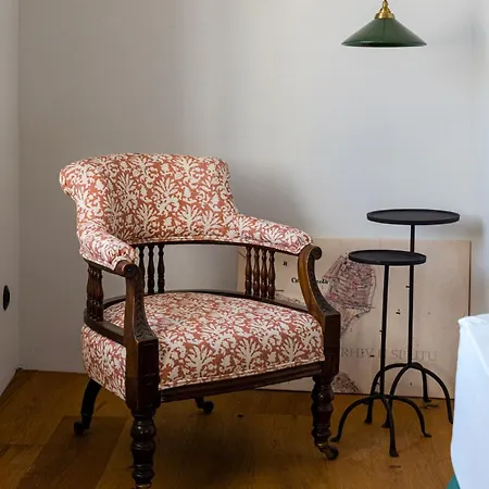 Charming & Luxurious Old Town 아파트